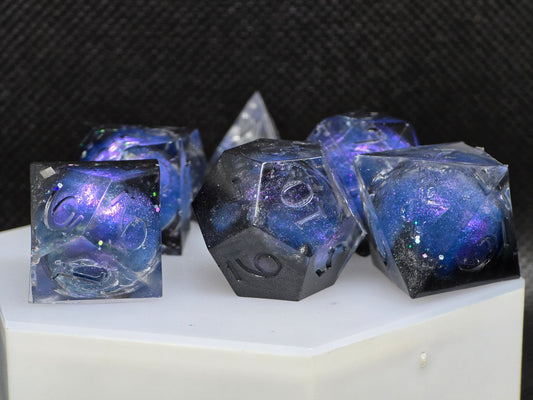 Triangulum Galaxy | Liquid Core | 7 Piece Dice Set