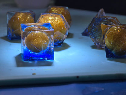 Solar Flare | Liquid Core | 7 Piece Dice Set